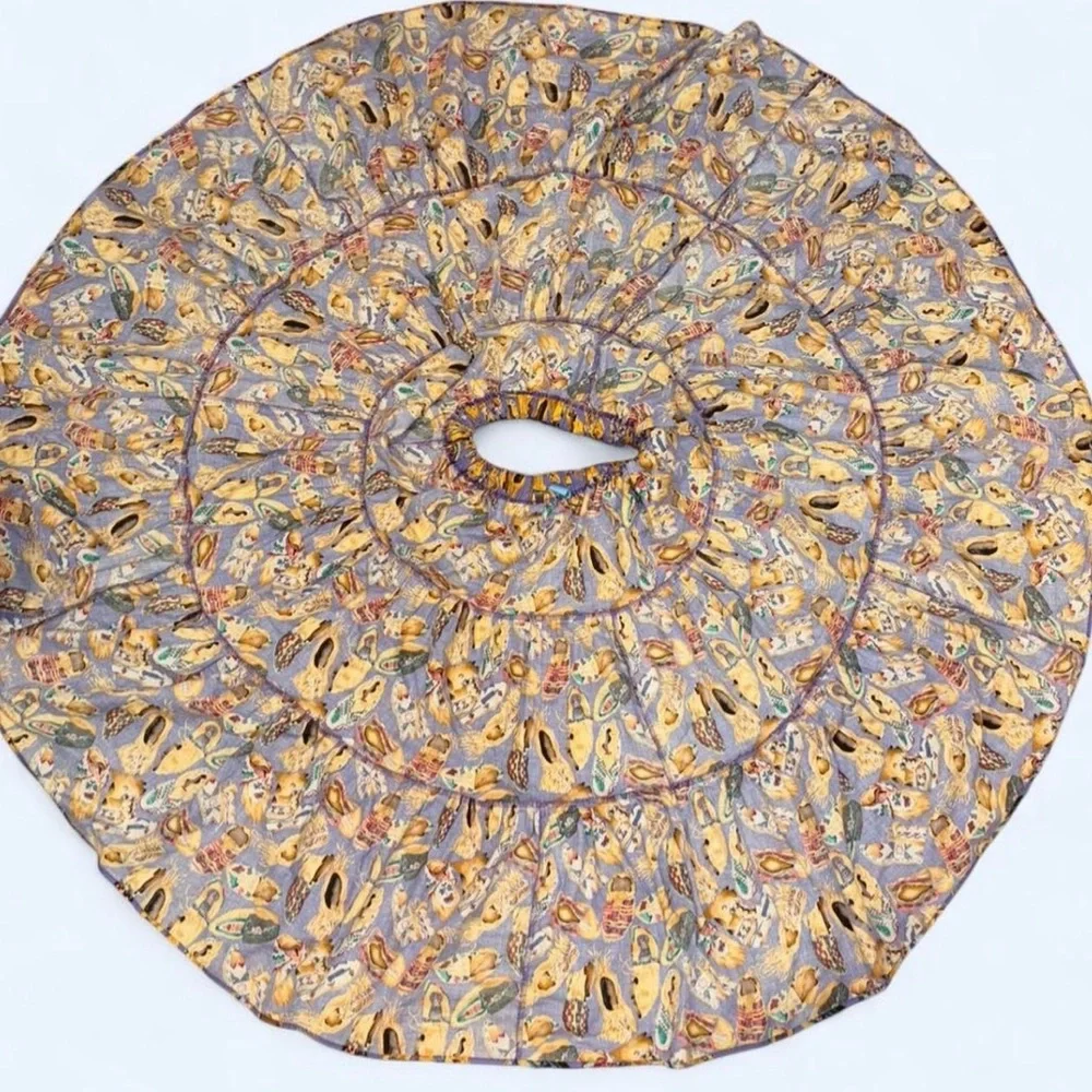 Tiered circle skirt with Mexican designs. - Picture 4 of 5